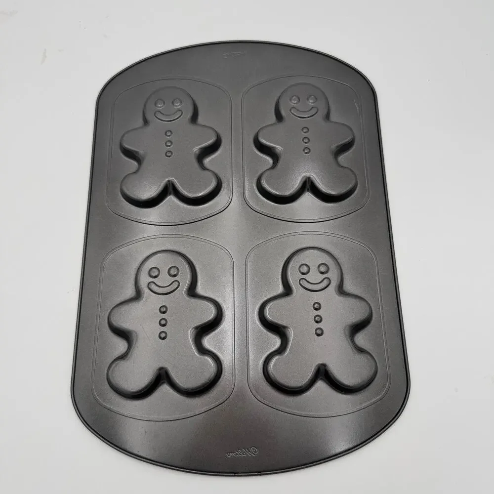 Set of 2 Wilton Gingerbread Man and Valentine Non-Stick Pans